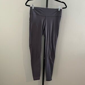 Fabletics Grey 7/8" Length Leggings Size Medium